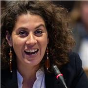 Madrelingua francese, laureata in lingue e con solida esperienza nel l’insegnamento e affiancamento di persone